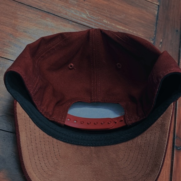 Men’s Six Hats SnapBack - Picture 2 of 2